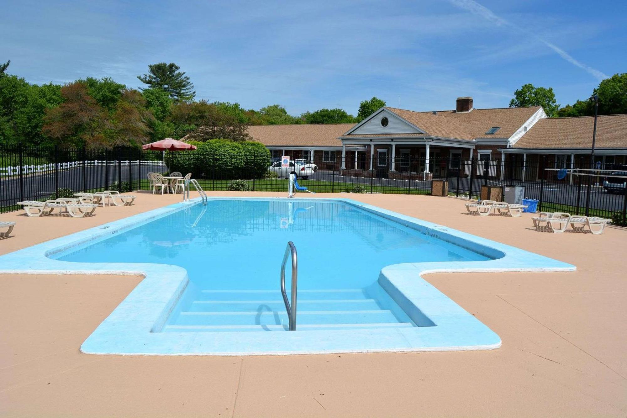 Quality Inn Raynham - Taunton Luaran gambar