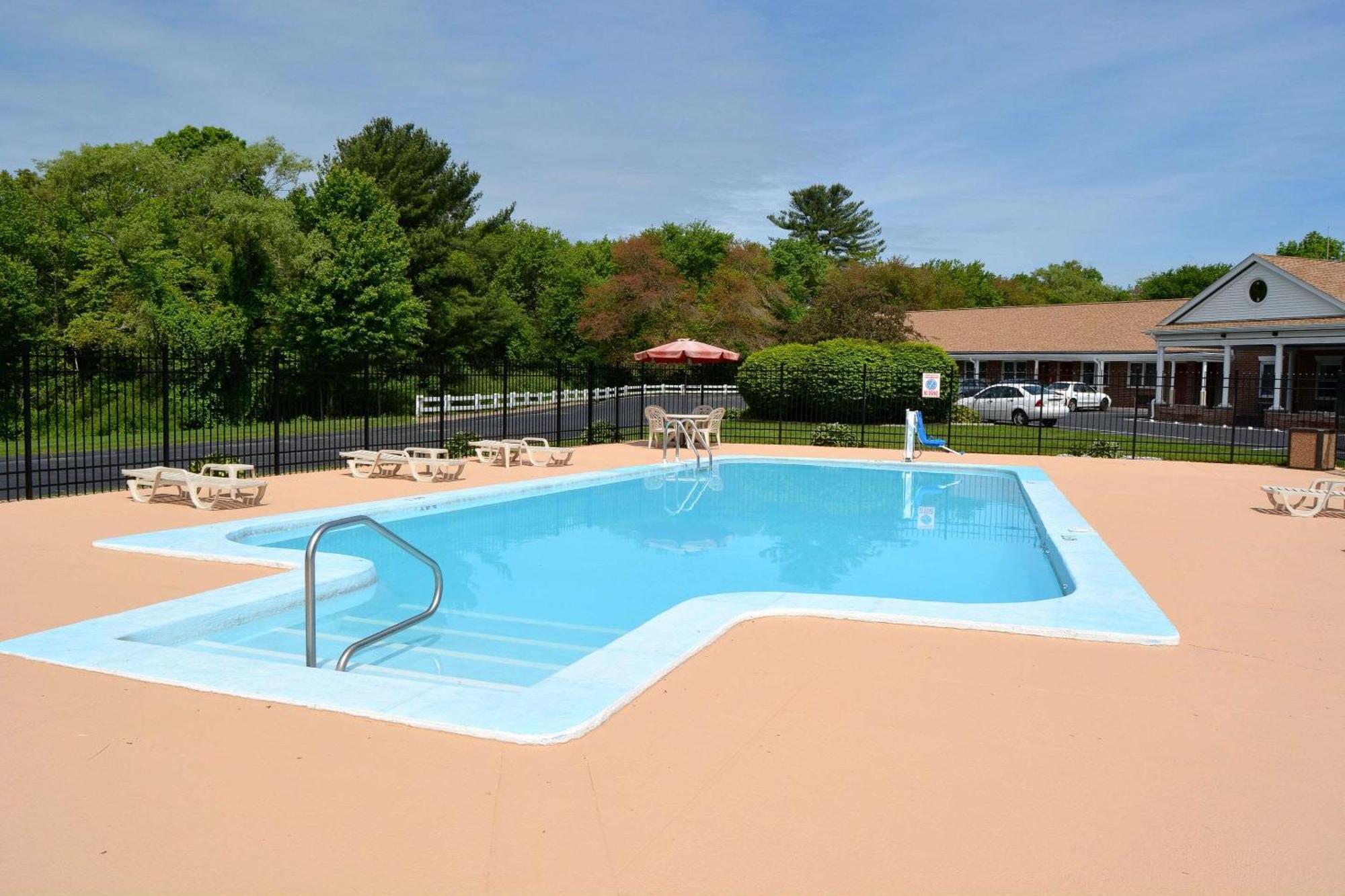 Quality Inn Raynham - Taunton Luaran gambar