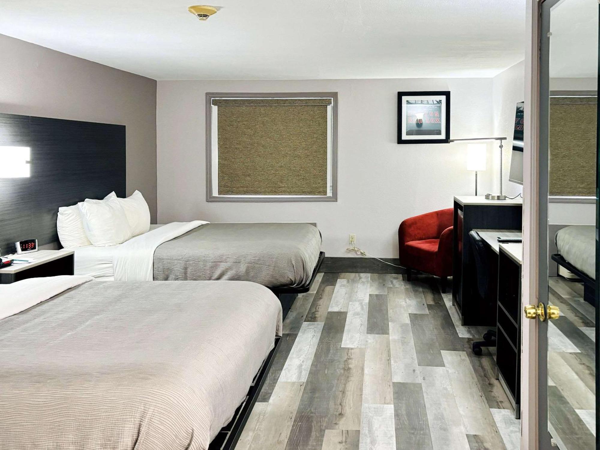Quality Inn Raynham - Taunton Luaran gambar